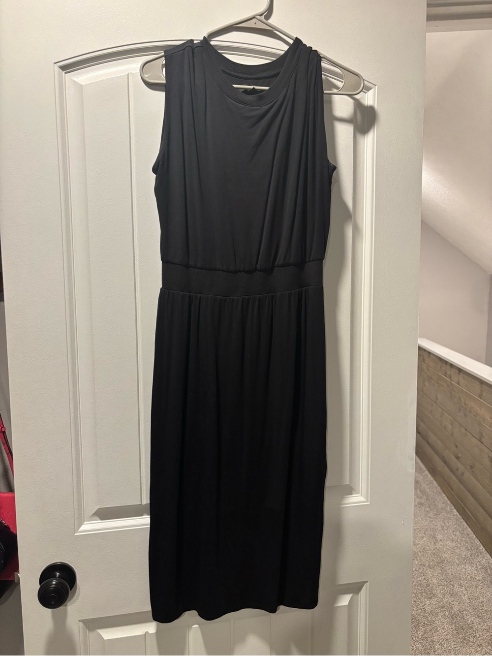 Athleta Black Sleeveless Midi Dress